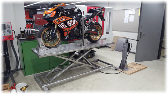 Motorrad Hebebühne aus Edelstahl